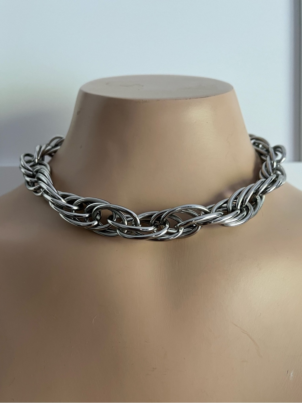 Express Silver Twisted Link Choker Necklace